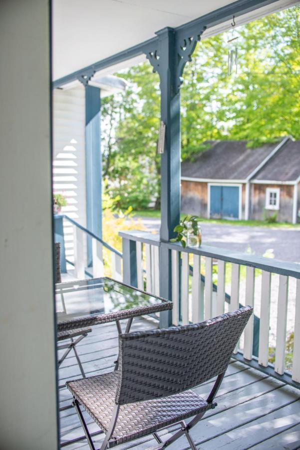 Hotel Le Triangle De L'Ile Saint-Laurent-de-l'ile d'Orleans Zewnętrze zdjęcie
